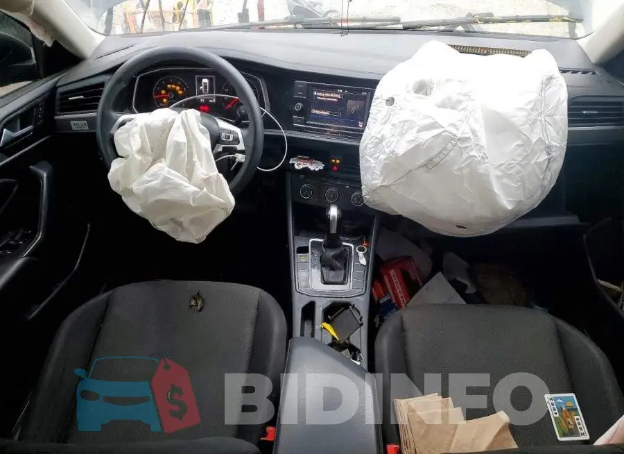 3VWCB7BU8KM256853 Photo# 8