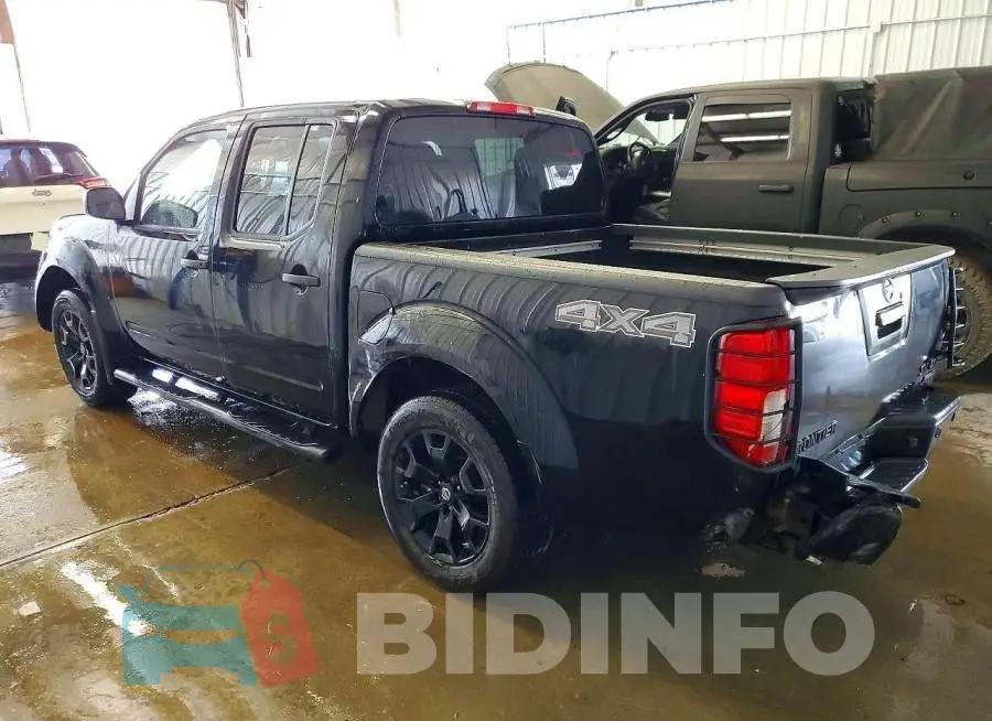 1N6AD0EV6JN750484 Photo# 2