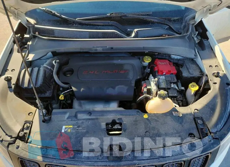 3C4NJDAB8LT174478 Photo# 12