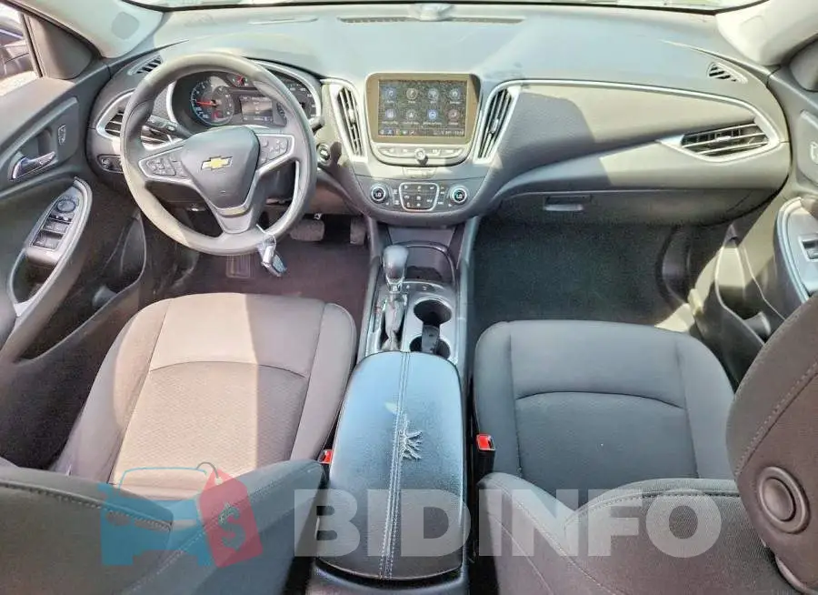 1G1ZD5ST0PF130862 Photo# 8