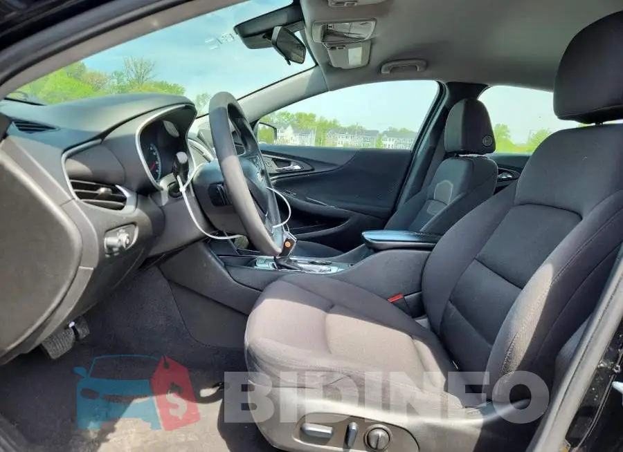 1G1ZD5ST0PF130862 Photo# 7