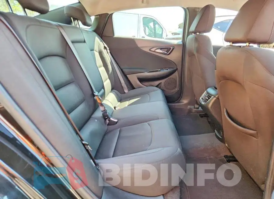 1G1ZD5ST0PF130862 Photo# 10