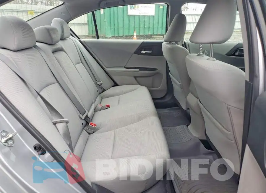 1HGCR2F33HA246256 Photo# 10