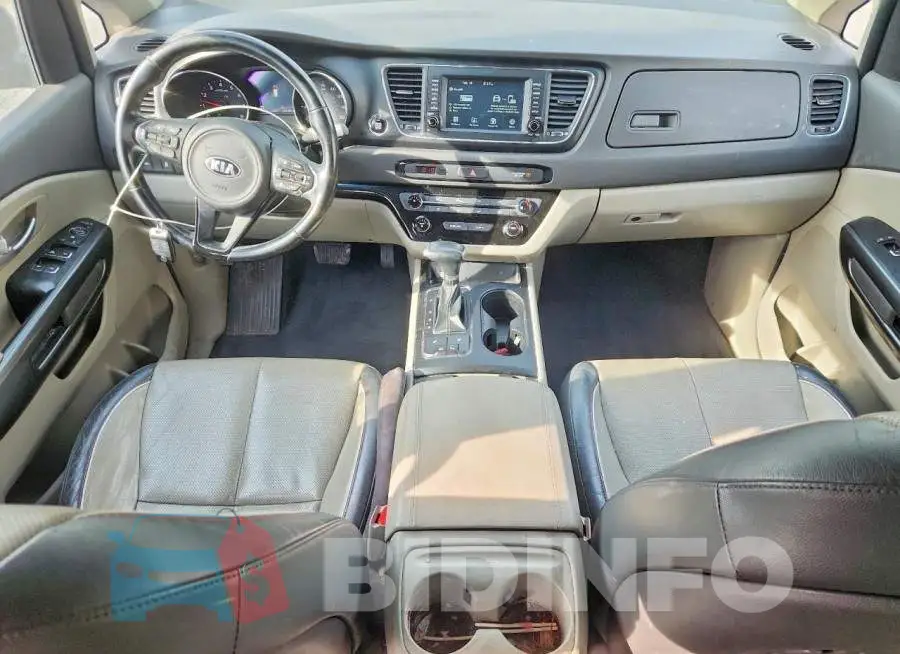 KNDMB5C1XJ6364566 Photo# 8