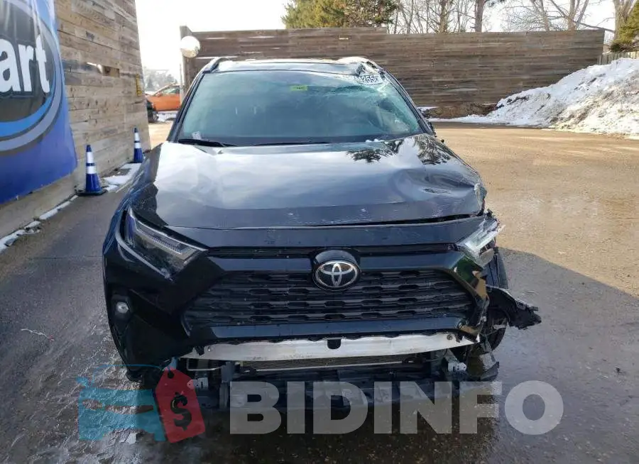 2T3A1RFVXRC472144 Photo# 5