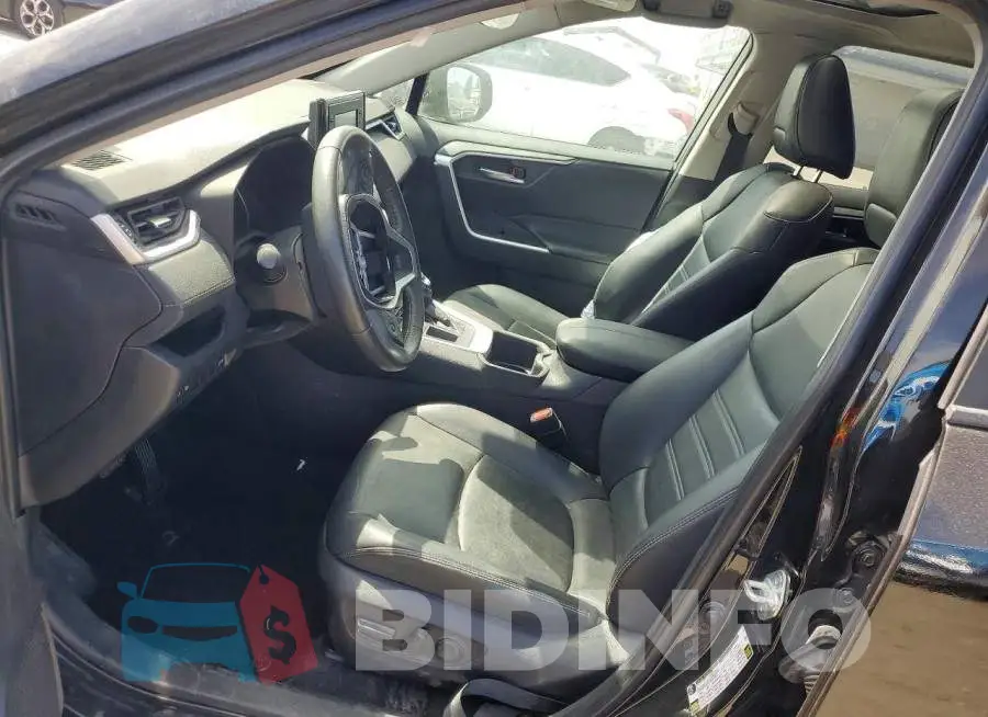 2T3C1RFV6NC205179 Photo# 7