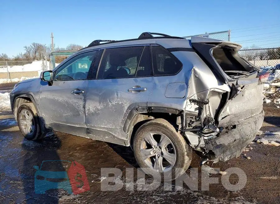 2T3P1RFV8PW379712 Photo# 2