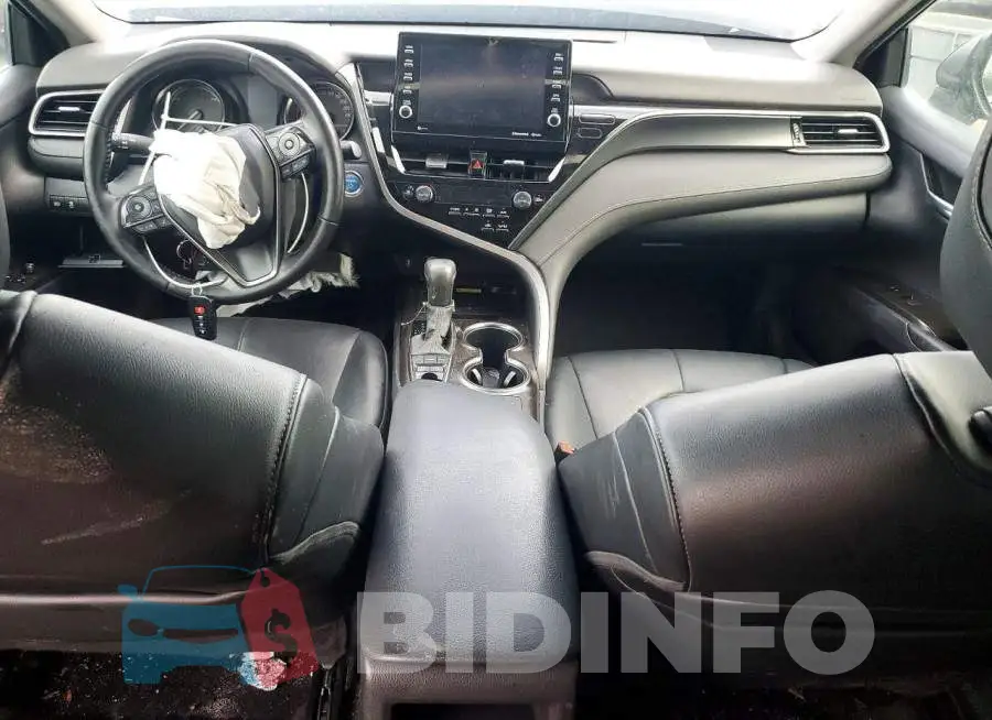 4T1B21HK3NU017577 Photo# 8