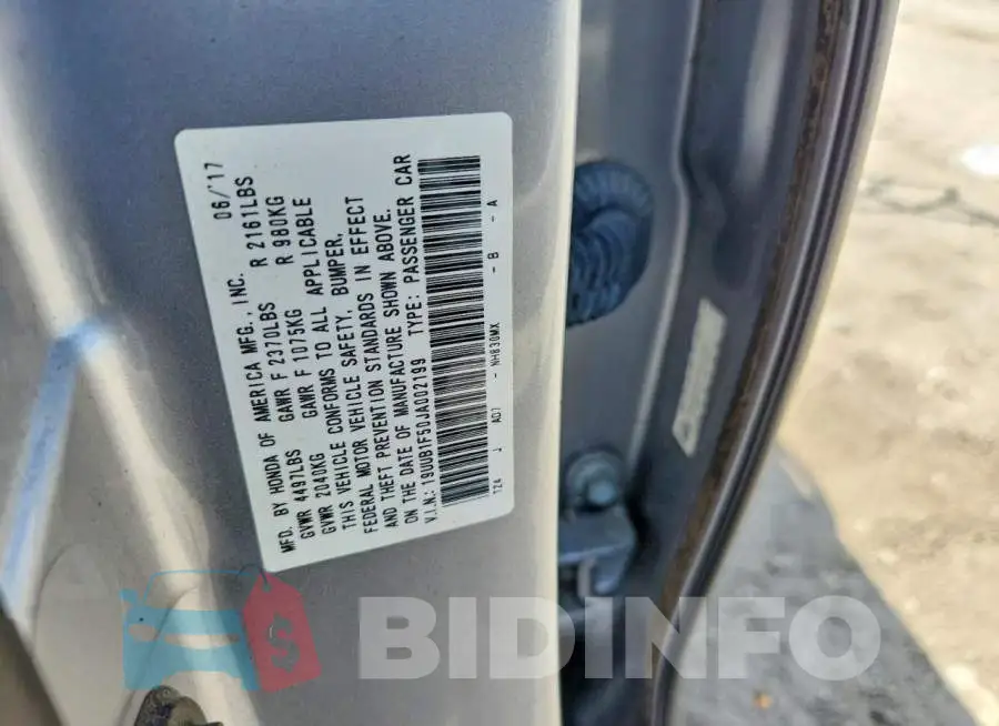 19UUB1F50JA002199 Photo# 12