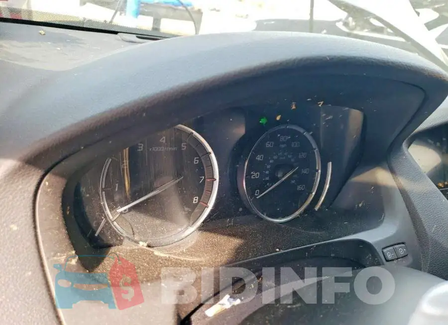 19UUB2F46KA010211 Photo# 9