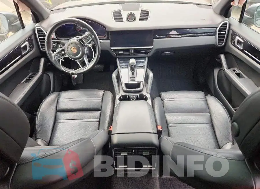 WP1AA2AY9LDA00138 Photo# 8