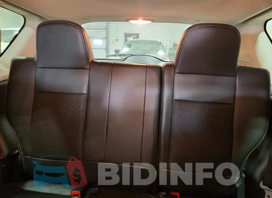 1C4NJDEB2HD175746 Photo# 10