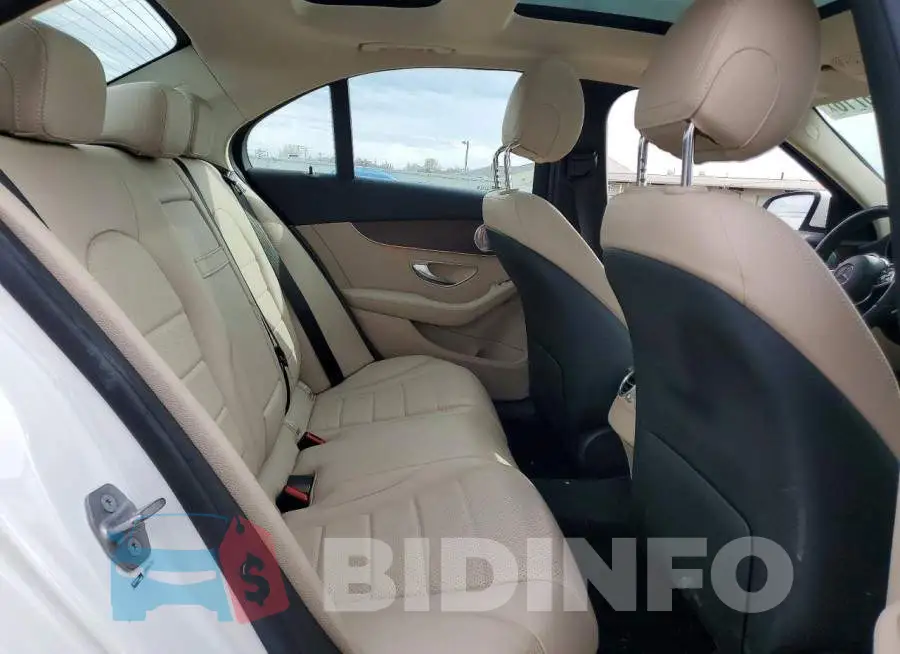 W1KWF8EB7MR632700 Photo# 10