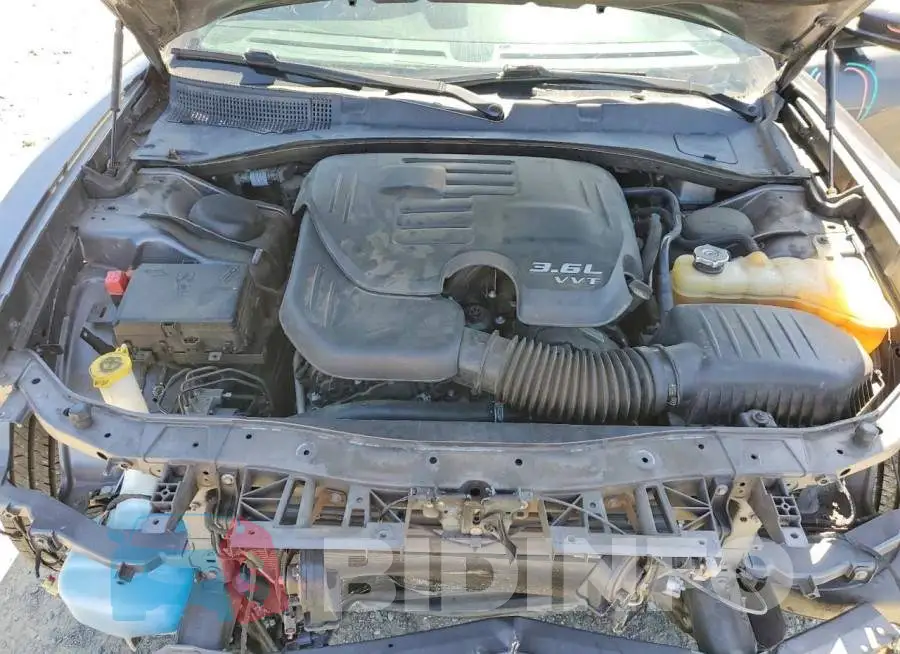 2C3CDXBG4KH746829 Photo# 11