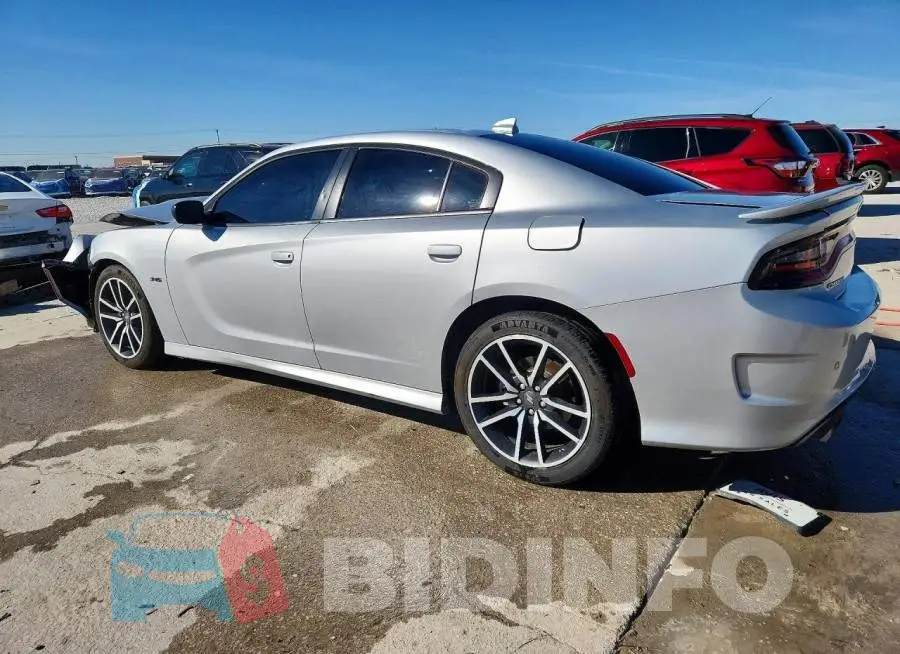 2C3CDXCT4PH571582 Photo# 2