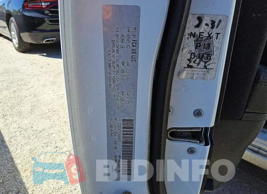 2C3CDXCT6JH205825 Photo# 12