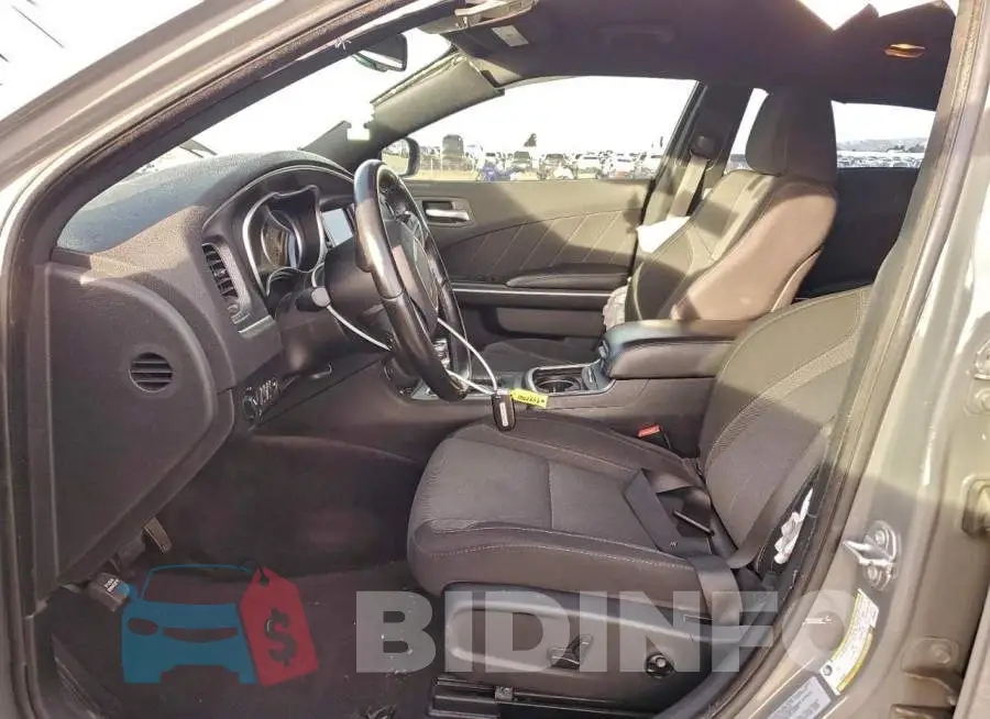 2C3CDXHG1HH636871 Photo# 7