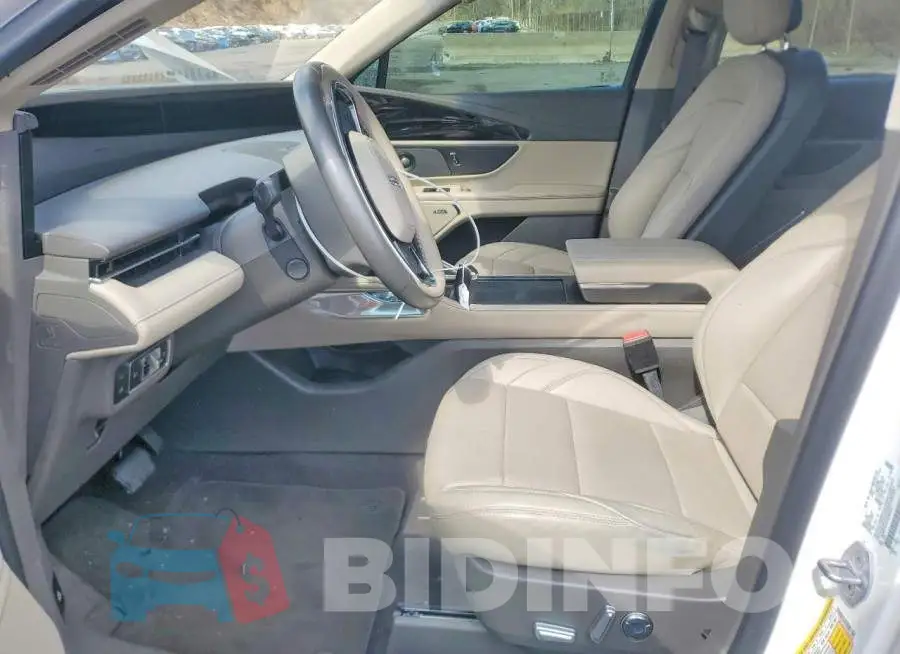5LMPJ8J41RJ840767 Photo# 7