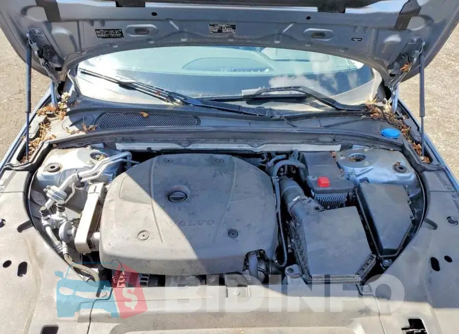 LVY982MK6JP023940 Photo# 11