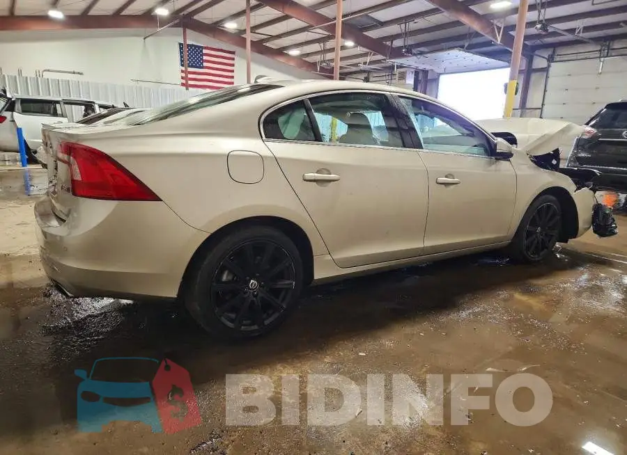LYV402TK9JB166676 Photo# 3