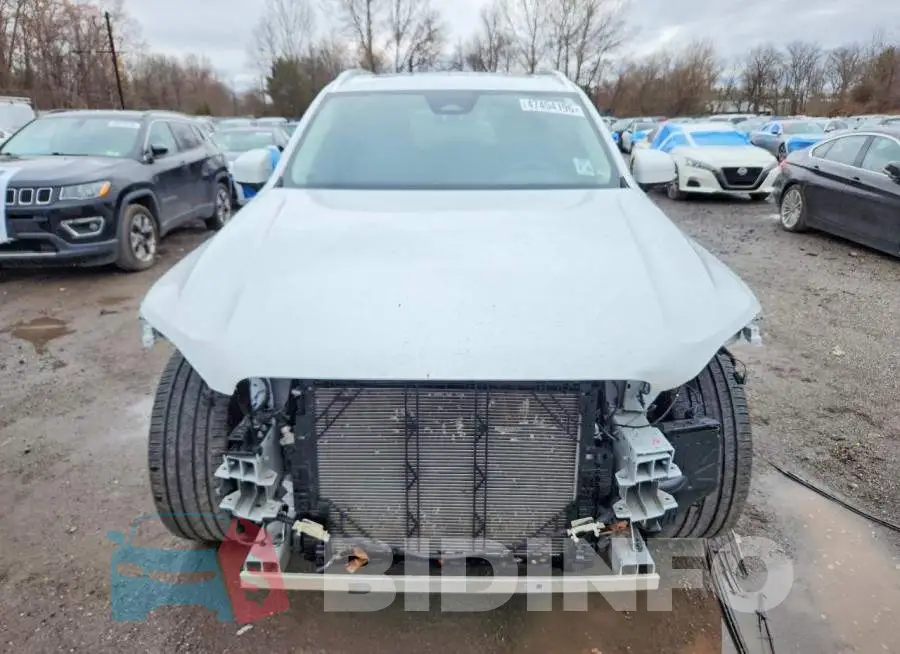 YV4062PE7R1185602 Photo# 5