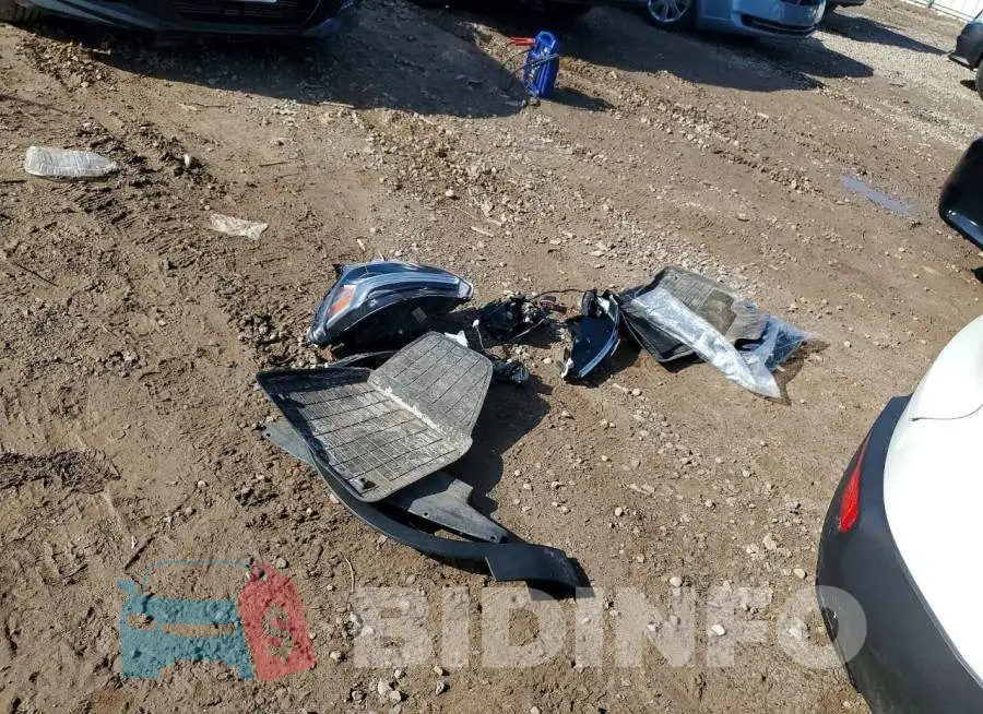 YV4162UM5M2522514 Photo# 13