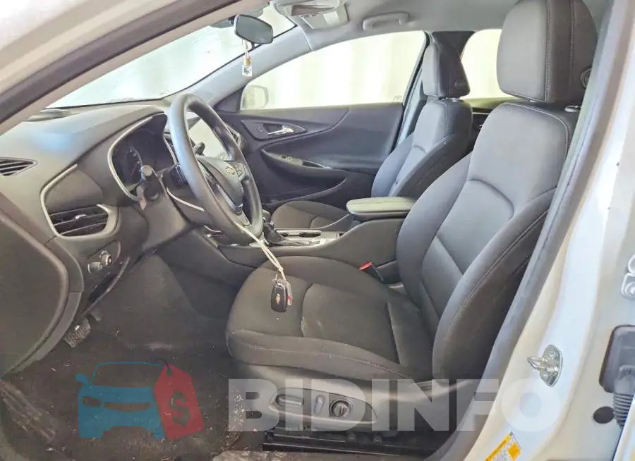 1G1ZD5ST3RF133001 Photo# 7