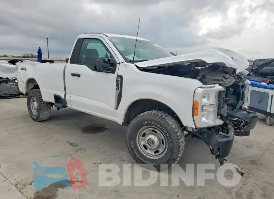 1FTRF3BA4PEC76756 Photo# 4