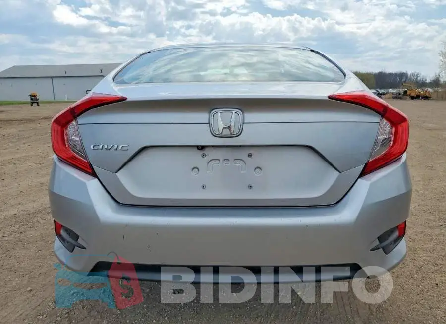 19XFC2F50HE077079 Photo# 6