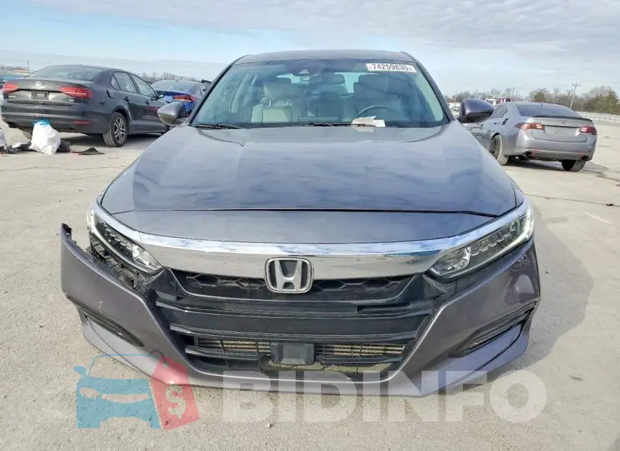 1HGCV1F40JA203501 Photo# 5