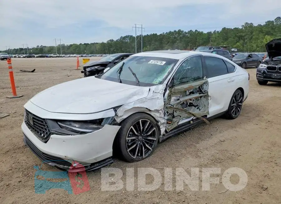 1HGCY2F84RA075601 Photo# 1