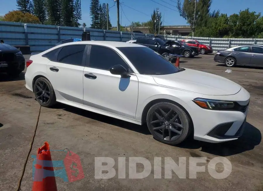 2HGFE2F51NH532016 Photo# 4