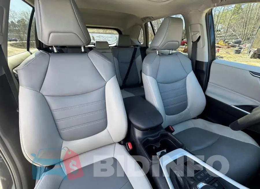 2T3A1RFV4MC241684 Photo# 14