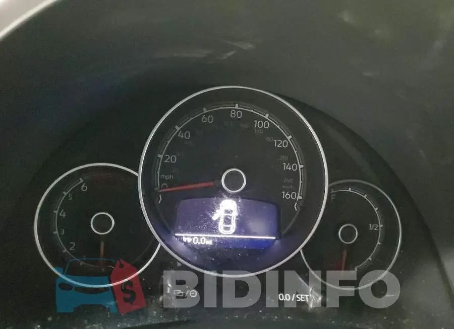3VW5DAAT9KM512586 Photo# 9