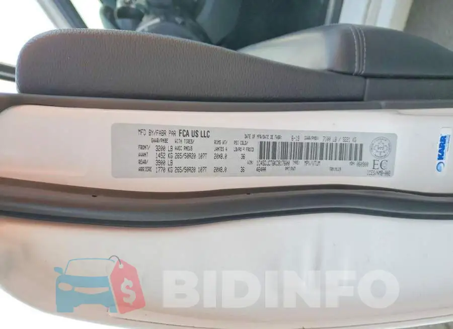 1C4SDJCT6KC817600 Photo# 13