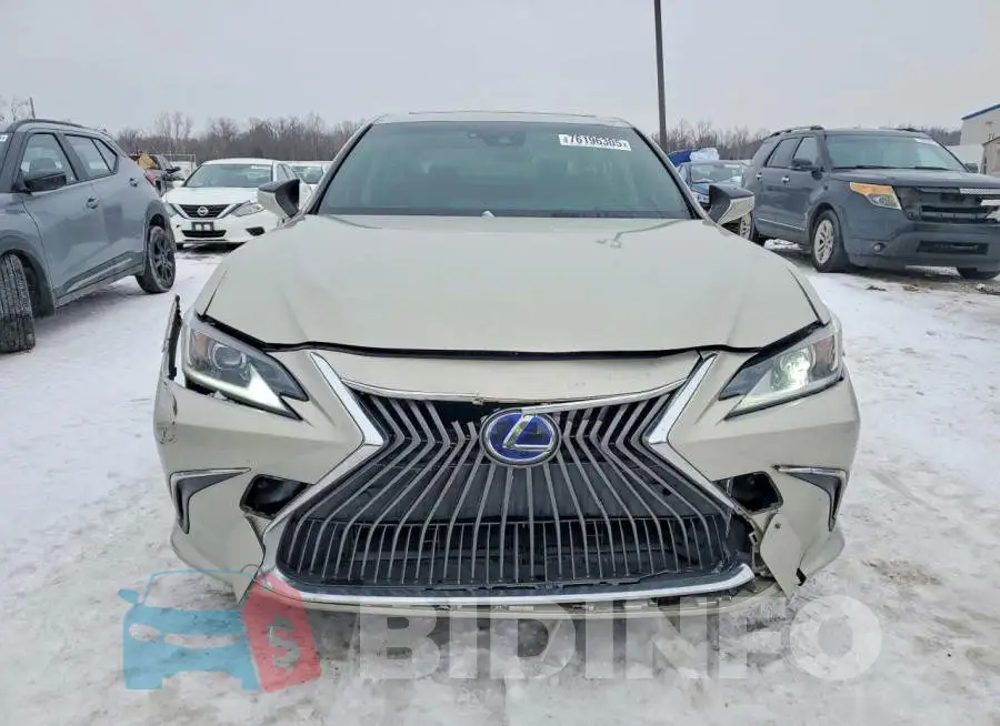 JTHB21B11K2023274 Photo# 5
