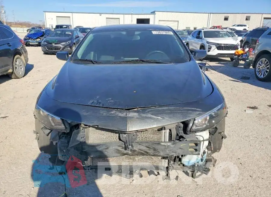 1G1ZE5ST1HF102826 Photo# 5