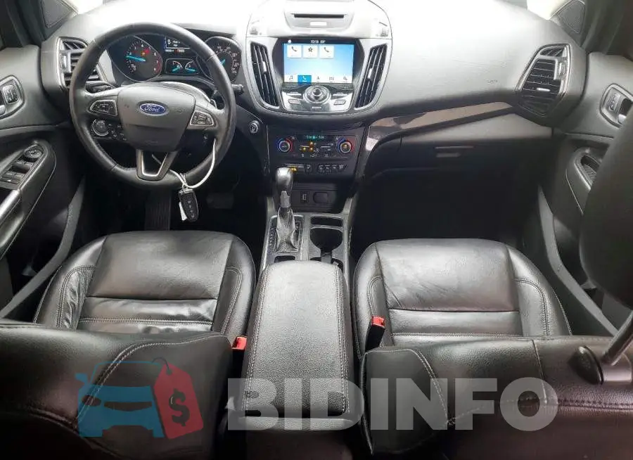 1FMCU9J9XHUD60718 Photo# 8
