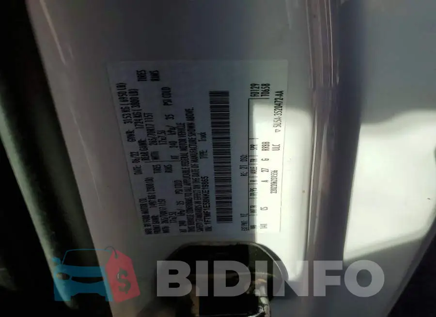 1FTMF1E58NKE19865 Photo# 12
