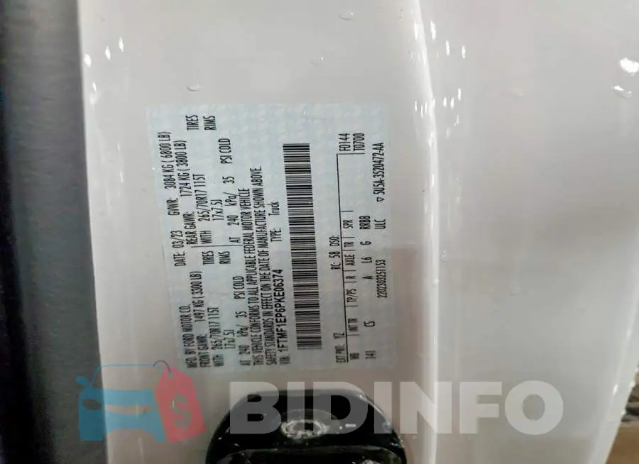 1FTMF1EP6PKE06374 Photo# 12