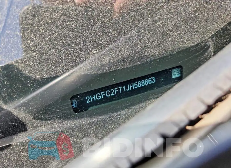 2HGFC2F71JH588863 Photo# 12