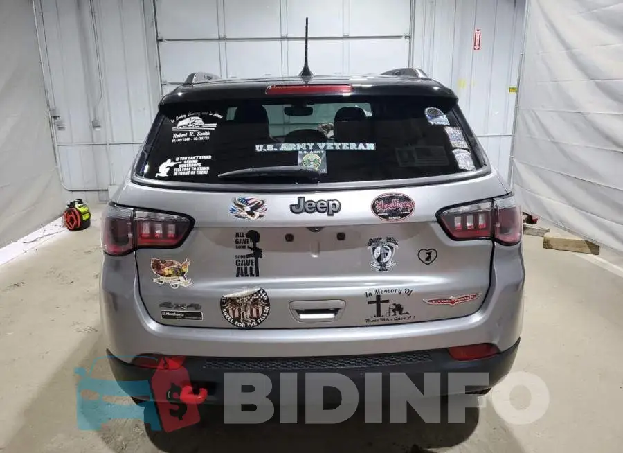 3C4NJDDB3LT177185 Photo# 6