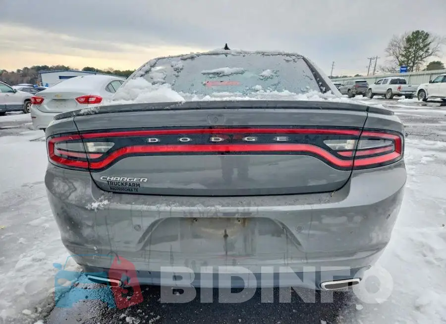 2C3CDXBG3KH603404 Photo# 6