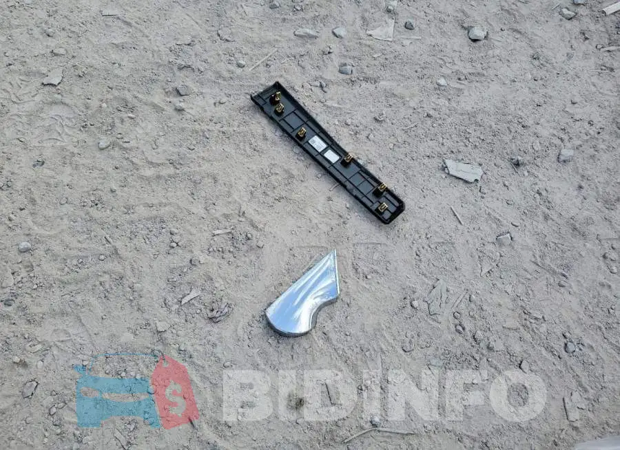 5YJXCDE29LF305185 Photo# 13