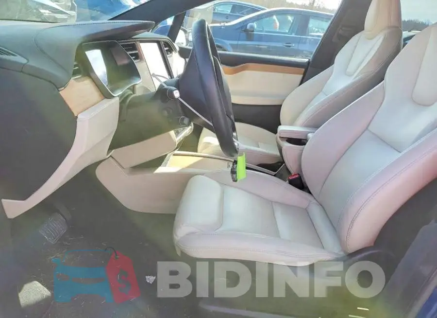 5YJXCDE2XLF280121 Photo# 7