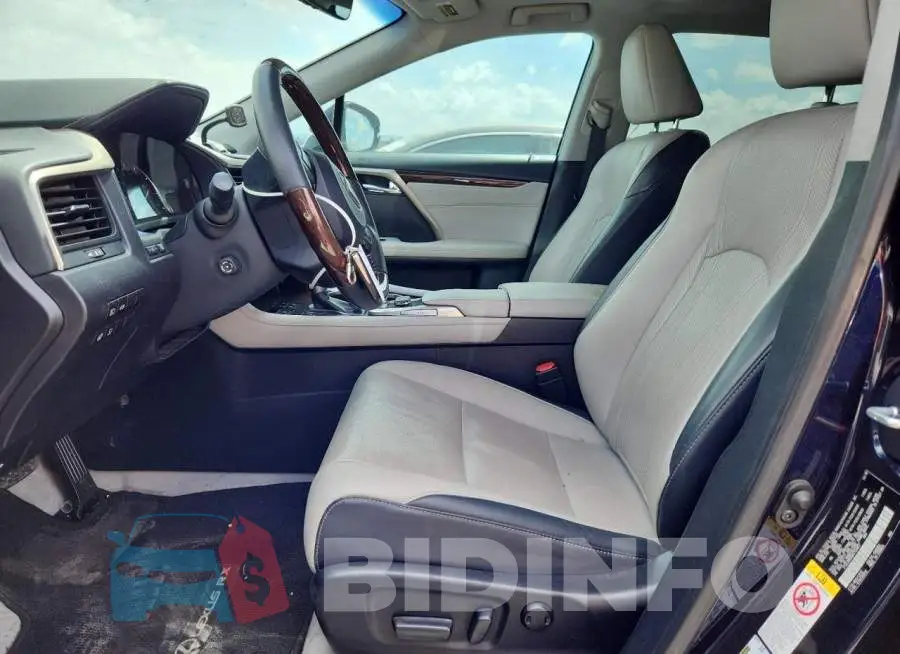 2T2ZZMCA9KC124877 Photo# 7