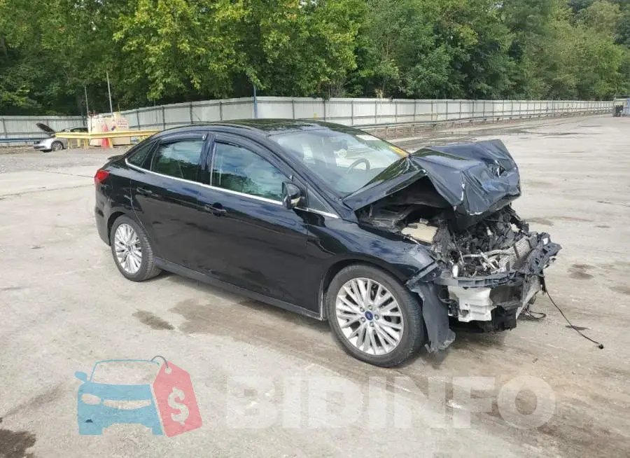 1FADP3J22HL218861 Photo# 4