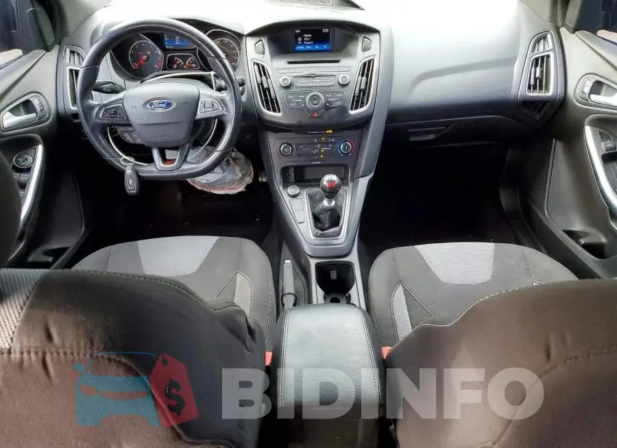 1FADP3L99HL213652 Photo# 8