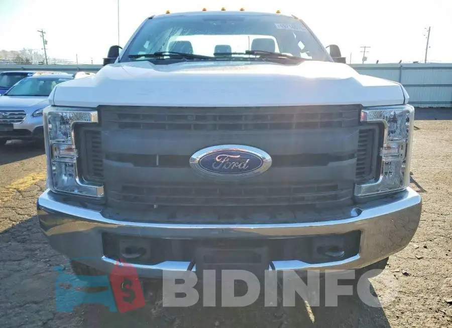 1FTBF2B60HEB49124 Photo# 5