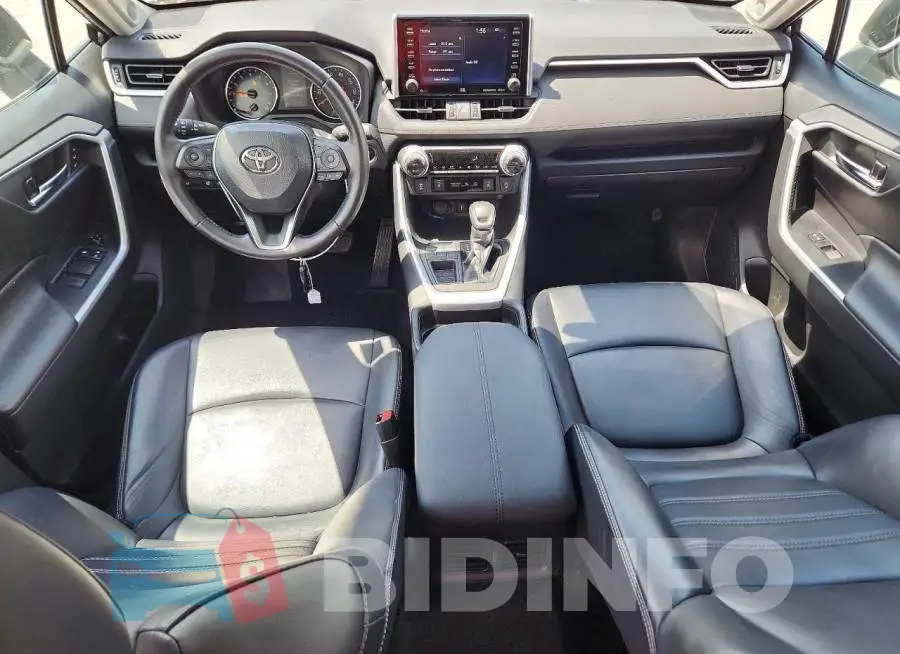 2T3C1RFV7LW100193 Photo# 8